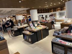 -茑屋书店(天目里店)