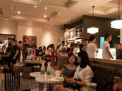 大堂-星巴克臻选(广州沙面店)