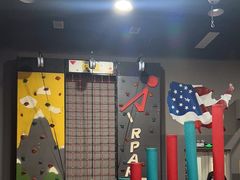 -嗨马乐动室内潮玩运动·团建·轰趴·桌游(南丰汇店)