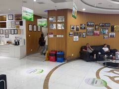 -雅悦齿科(顾村公园店)