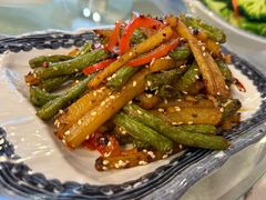 -维吾尔餐厅(宜山路店)