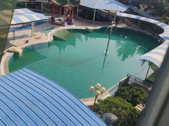 -氡泉温泉花园