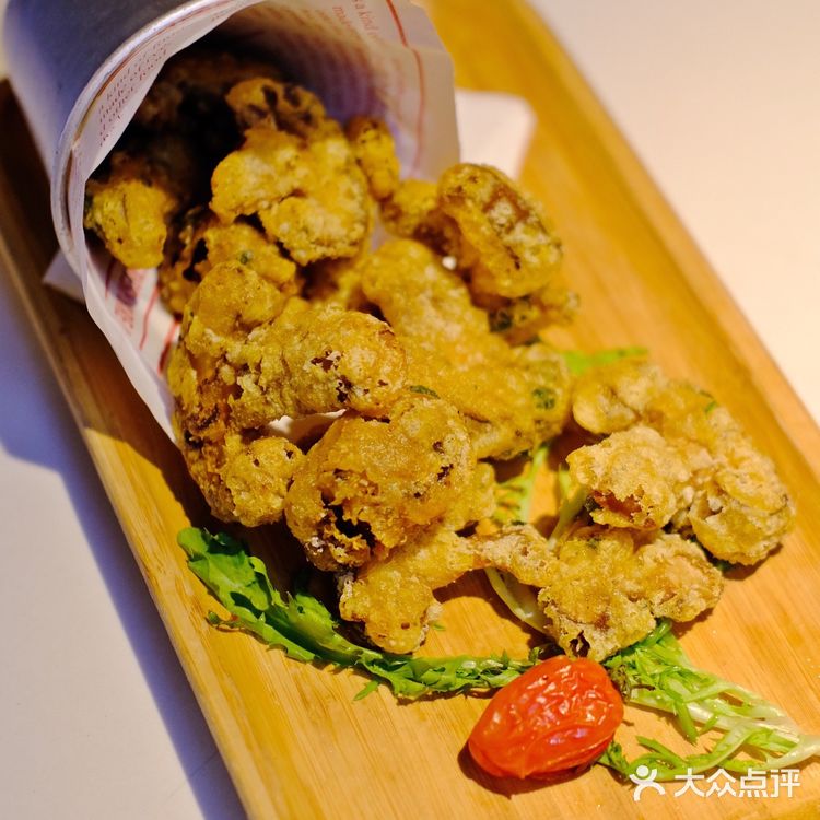 成都探店｜没吃过这家水煮牛肉，不算来过四川