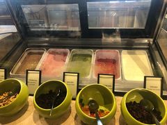 自助调料区-大中华希尔顿酒店-念自助餐·嗨啤·小龙虾