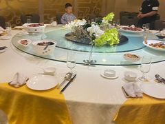 -顺峰海鲜酒楼(省府店)
