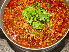 -万重锦·人文川菜馆(骡马市店)