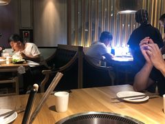 卡座-捞三国黑牛火锅
