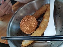 麻球-弄堂咪道-饭香·面香·馄饨香(兴梅店)