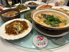 -河畔春天时尚餐厅