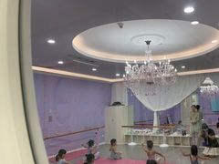 -Isee灰姑娘国际儿童艺术中心(印象城校区)