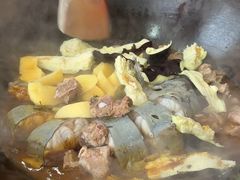 -边江铁锅炖鱼(振八街店)