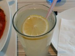 -必胜客(武汉欢乐谷店)