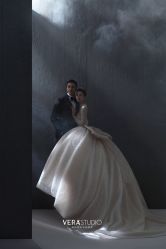 -至臻微拉婚纱摄影