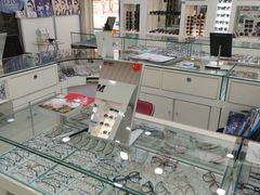 -罗创丹阳眼镜(童卫路店)