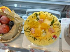 -花花卷卷·鲜食蛋糕(静安久光百货店)