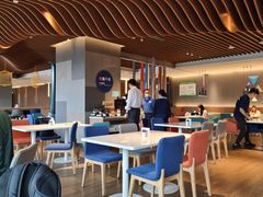 -珠海拱北口岸智选假日酒店