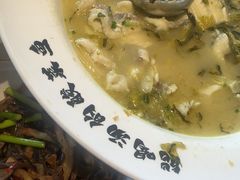 -严记小天府酸菜鱼(西四路店)