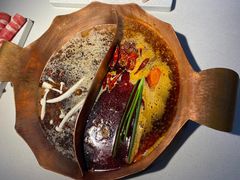 -墨居上隐·院子里火锅(峨眉店)