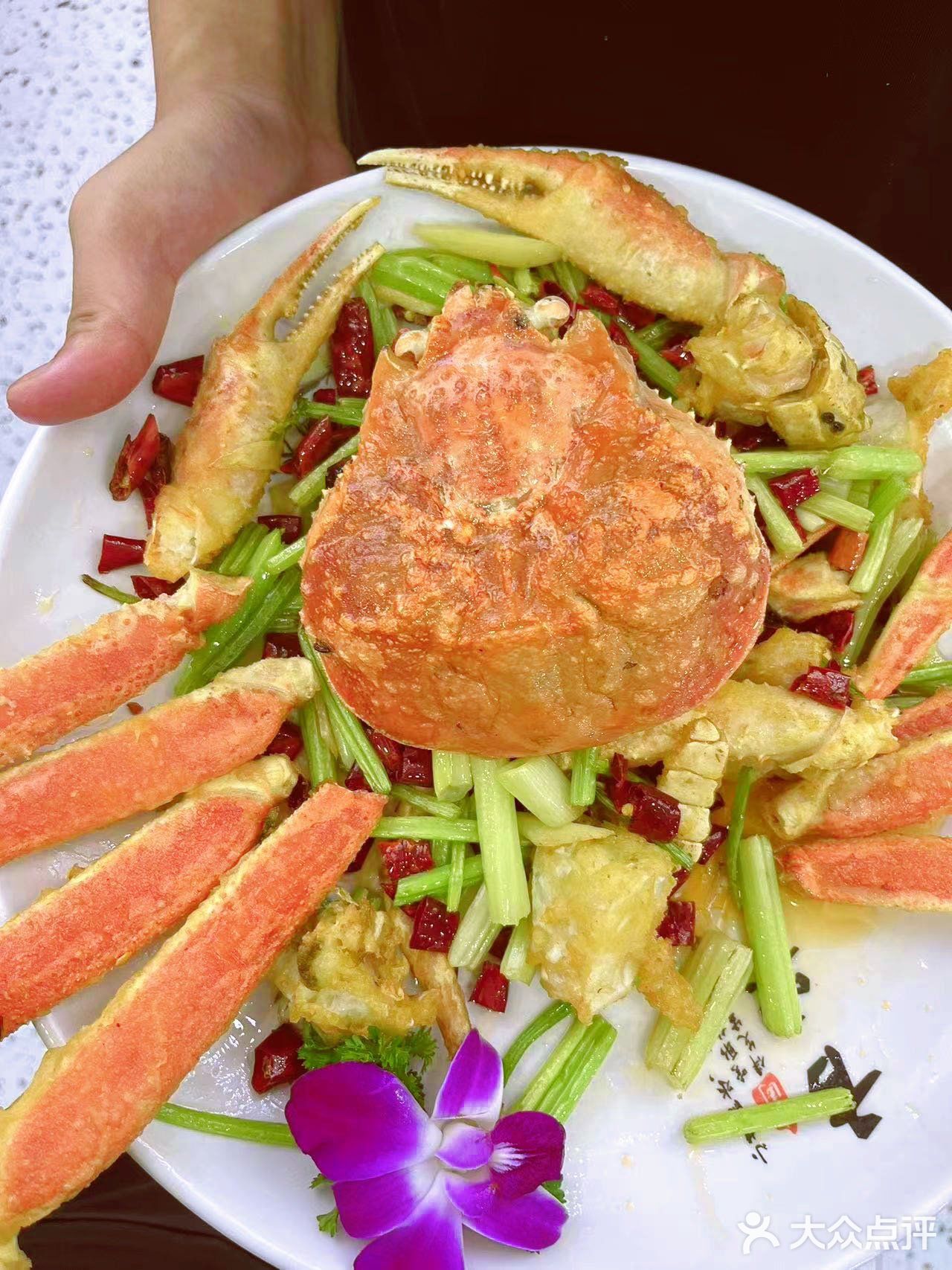 超大生蚝🦪 每年这个季节的生蚝🦪都是最肥的