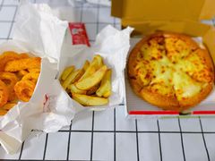 金枕榴莲披萨-那坡里(东华西路店)