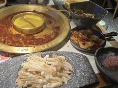 -哥老官重庆美蛙鱼头(日月光店)