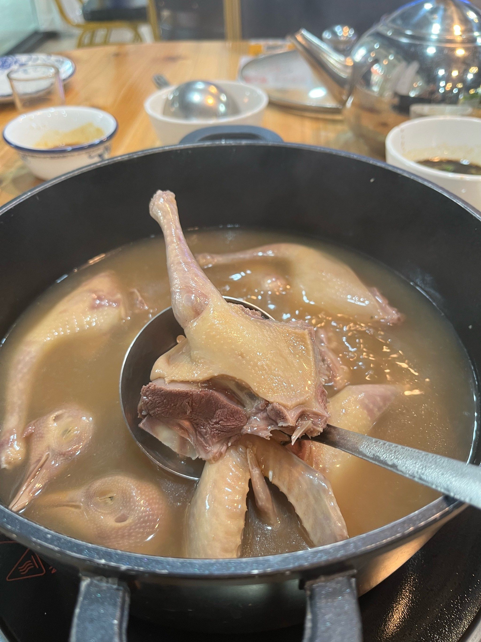 土茯苓鸽子火锅很赞👍