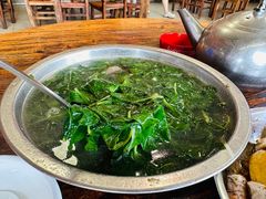 猪肝瘦肉枸杞叶汤-关氏饮食店
