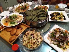 -龙香居海鲜浑锅家常菜·特色驴肉