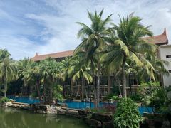 -三亚湾海居铂尔曼度假酒店