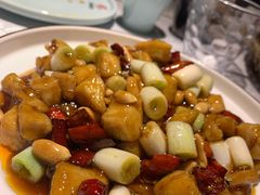 宫爆鸡丁-雲蜀龙阁·金牌水煮鱼(方庄店)