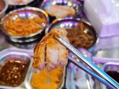 -豚豚家돈돈가韩国锅盖烤肉(新北万达店)