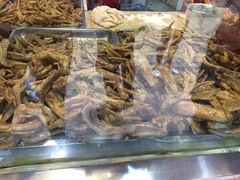 -王浩儿纪六孃甜皮鸭(乐山总店)