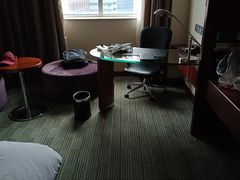 -上海浦东假日酒店