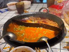 -热火朝天鲜切牛肉火锅(南强街巷店)