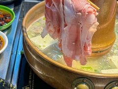 -洞庭洲·防空洞火锅·铜锅涮肉·烧烤(新百广场店)
