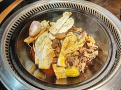 -锅老头海鲜铁锅炖
