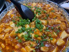 豆腐烧脑花-乐山食古香跷脚牛肉