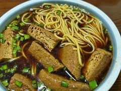 -老新隆牛肉锅贴(新街口店)