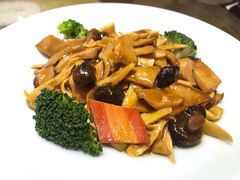-窄巷子陕菜馆·地道陕西菜(粉巷店)
