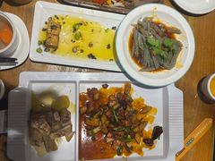 -隔壁老王·家常云南菜(花巷店)