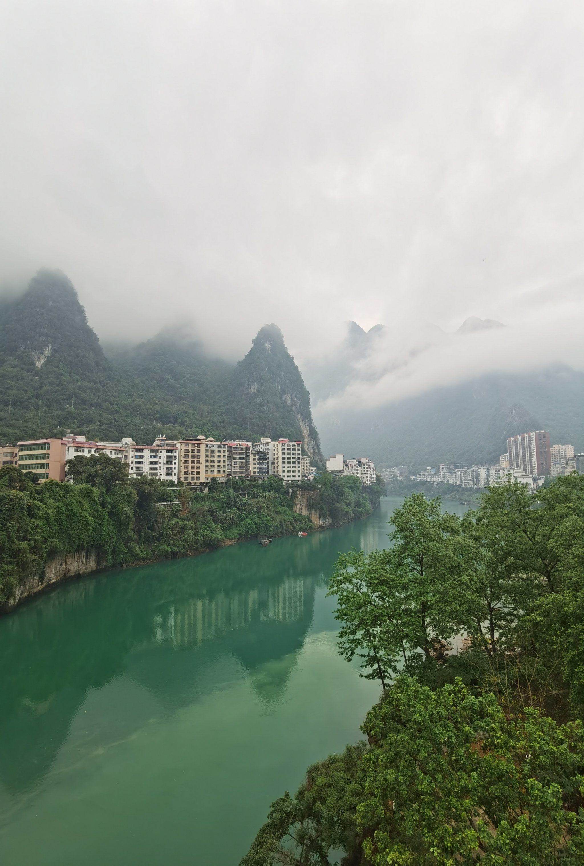 天峨县城