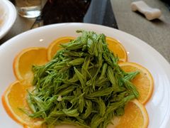 凉拌松针-飞天大厦清真餐厅