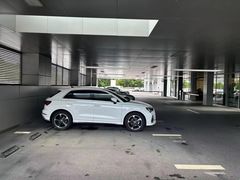 -上海永达奥诚奥迪4S店(申江路店)