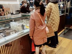 -VENCHI 闻绮(上海佛罗伦萨小镇店)