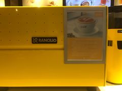 -麦当劳(汉口火车站候车室店)