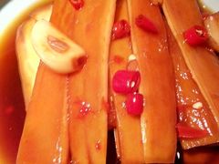 -洞庭土菜小炒馆(易发广场店)