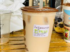 伯爵牧场牛乳茶-TPLUS茶家(上海商城南京西路店)