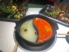-钢管厂五区小郡肝串串香(奥克斯广场锦城万达店)