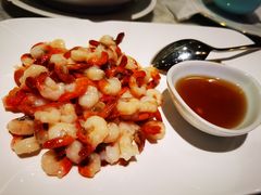 手剥河虾仁-蝶园·装修中(BFC外滩金融中心店)