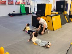 -BBR运动馆·跑酷障碍竞技·体适能·平衡车(琶洲店)